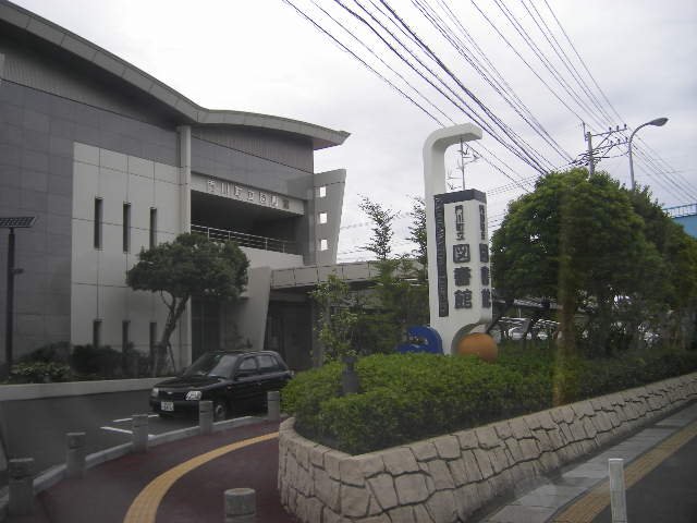 kadogawa-library.jpg